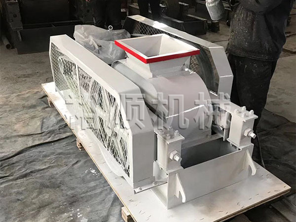 對(duì)輥制砂機(jī)